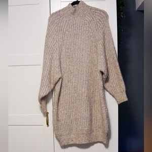 Topshop Sweater Dress. Size 4-6. Oversized fit.